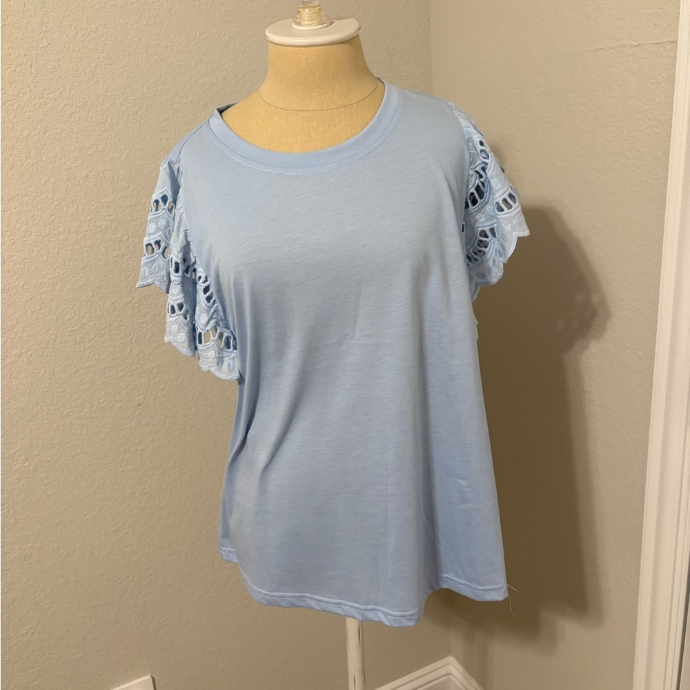 Elegant Light Blue Women's Blouse with Lace Detail